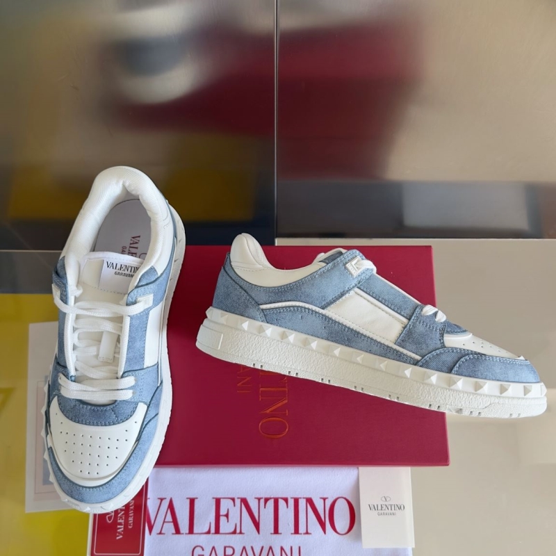 Valentino Sneakers